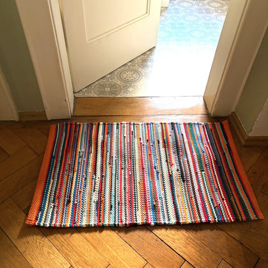 Farbenfroher Upcycling Teppich / Vorleger 50x80cm