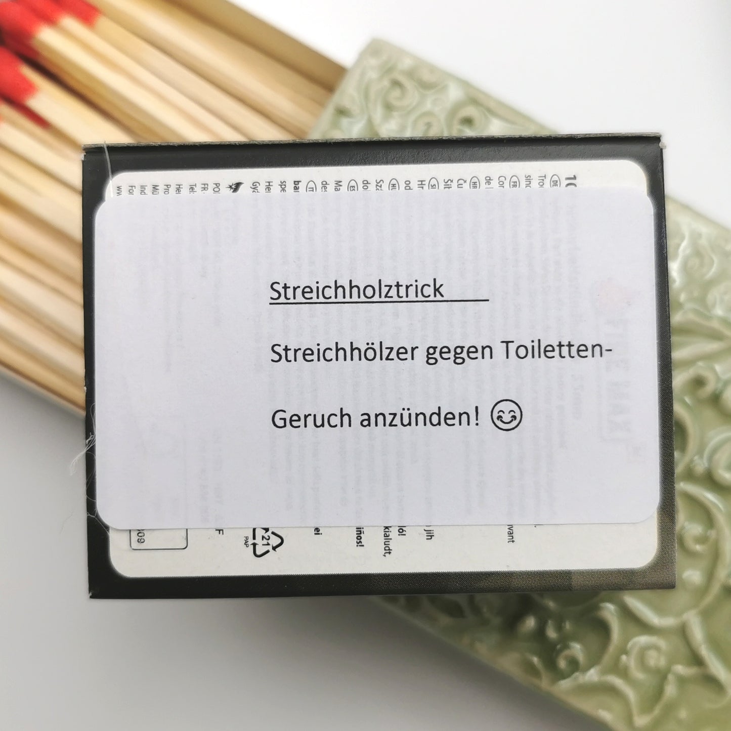 Streichholzschachtel mit Keramik Deko