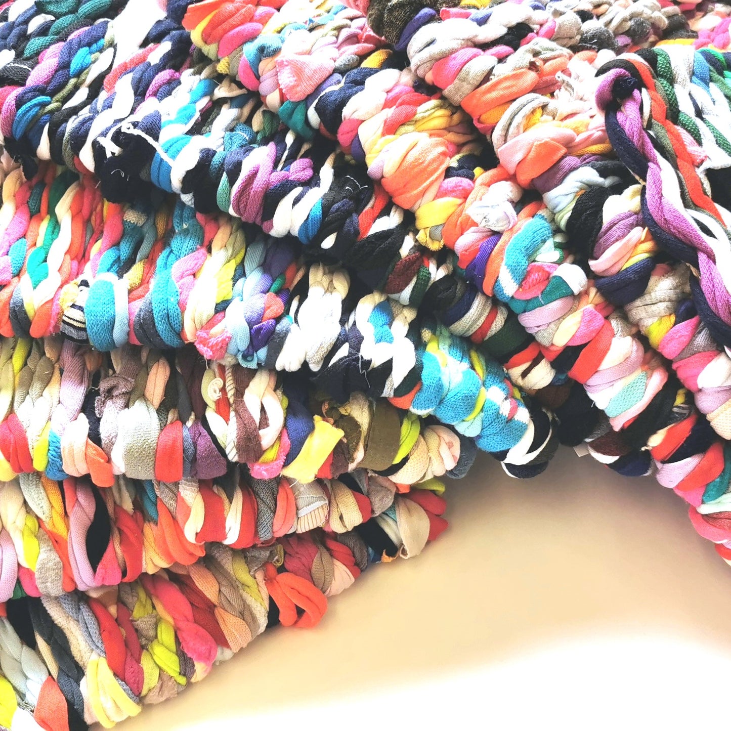 Upcycling Stuhlkissen / Sitzauflage aus Trikotstoffen